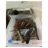 GARDENING HAND TOOLS