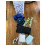 CLEANING MOP HEAD, SANTA PLANTER,