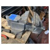 BENCH VISE BRING TOOLS TO REMOVE