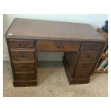 WOOD 9 DRAWER DESK