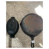 CAST IRON SKILLET