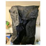 ENCLOSED CANOPY BLDG. WITH REFLECTOR