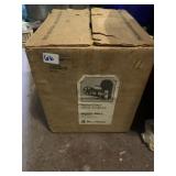 466Z BELL AND HOWELL MOVIE PROJECTOR IN BOX