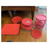 RED LID FOOD CONTAINERS GLASS BASES