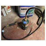 PROPANE TANK AND HOSE AND TIP