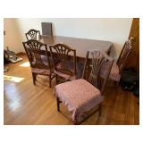 MAHOGANY DINING TABLE AND 5 CHAIRS