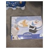FROZEN WAFFLE MAKER