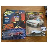 JOHNNY LIGHTING CAR AND HOT WHEEL IN BLISTER