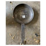 TOP OF WORK BENCH RAZORS WITH AND ALLEN KEYS