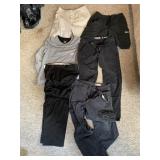 PANTS AND TOPS SIZE MEDIUM AND 31/30 PANTS