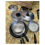 POTS AND PANS W/ LIDS
