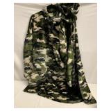 THE COMFY ZIPPER FRONT CAMOUFLAGE ONE SIZE FITS