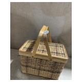 MULTI COLOR WOVEN PICNIC BASKET