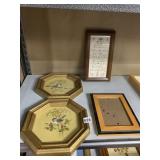 OCTAGON FRAMES WITH BIRD PRINTS IN PLASTIC FRAME,