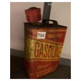 ONE GALLON METAL VINTAGE GAS CAN
