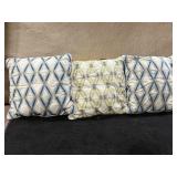 18 BY 18 INCH RAYS DESIGN DIAMOND THREE PILLOWS