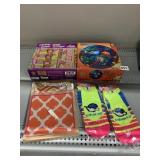 PUZZLES, URBAN ART SOCKS