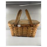 VINTAGE DOUBLE HANDLED PICNIC BASKETS WITH INSIDE
