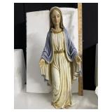 BLESSED VIRGIN FIGURINE IN BOX