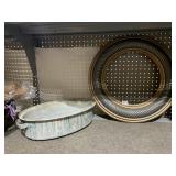 20" PICTURE FRAME AND VINTAGE PLANTER/ROASTER