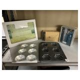 SEASIDE LIVING BOTTLE, CUTTING BOARD, PAMPERED