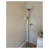 MODERN FLOOR LAMP W/ UPLIGHT AND 2 SPOTS.