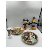 LOONEY TUNES COLLECTOR PLATE, MICKEY MOUSE PLATE,
