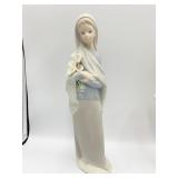 LLADRO #2 MAT FINISH 9" H FIGURINE