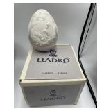 LLADRO EGG IN OB