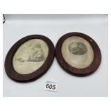 8.5" ANTIQUE OVAL WOOD FRAMED WITH PHOTOS