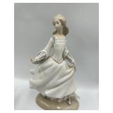 10" LLADRO WOMAN DANCING FIGURINE