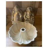 2 PIECE SANTA CAKE MOLD, BUNDT PAN