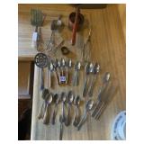 FOOD RICER, KITCHEN UTENSILS, FLATWARE, BAMBOO
