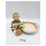 GOEBEL MUSICIAN W/ CIGARETTE REST 4" H X 7" L