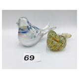 2 PAPERWEIGHTS BOTH BIRDS ONE WAS IRIDESCENT