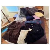 XL SWEATER AND CLOTHING