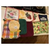 POTHOLDERS