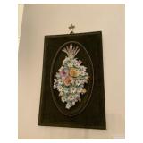 FLORAL HANGING ON FELT BOARD
