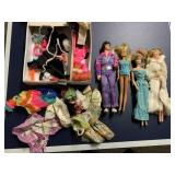 BARBIE CASE W/ DOLLS AND CLOTHES