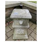 CEMENT COLUMN WITH LION DESIGN