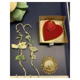 FLOWER MOTIF HOOKS, VALENTINE BOX, ROUND PICTURE