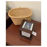 BASKET W/ HANDLE, PICTURE CUBE