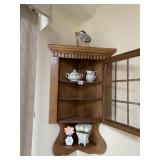 OAK CORNER WALL CABINET NO CONTENTS