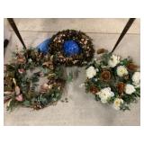 WREATHS W/ FLOWER ACCENTS