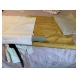 LONG TABLE LINENS