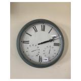 BATTERY OP WALL CLOCK WITH TEMP AND HUMIDITY