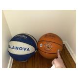 2 BASKET BALLS