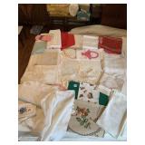 ASSORTED TABLE LINENS INCLUDING RUNNERS, DOILIES,
