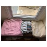 QUEEN SIZE BLANKETS AND SHEET SET