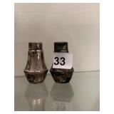 STERLING WEIGHTED BASE SALT AND PEPPERS